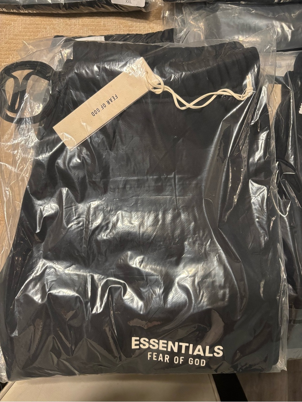 Authentic Fear of God ESSENTIALS Black Men's Logo Athletic Shorts - Picture 4 of 5